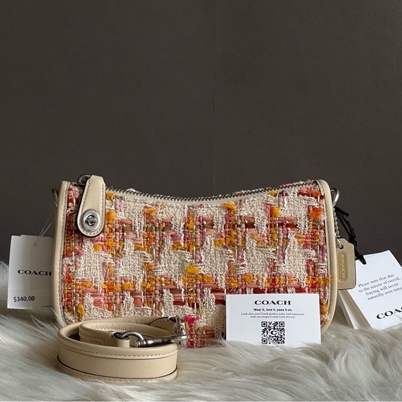 CP444 - Coach Swinger Bag 20 in Tweed - Picture 10 of 12